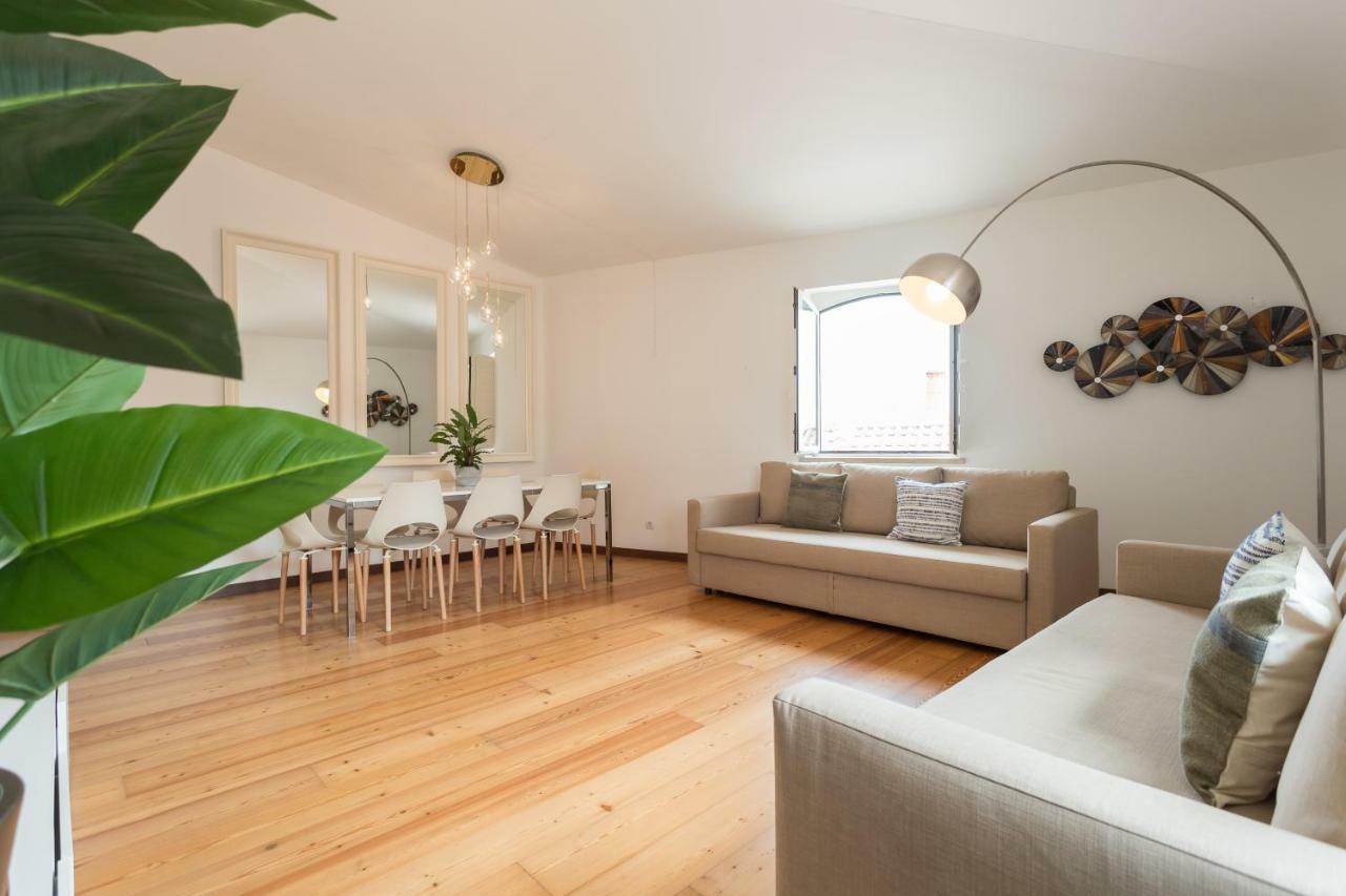 Alfama Modern Two-Bedroom Apartment W/ River View And Parking - By Lu Holidays Lisboa Eksteriør billede